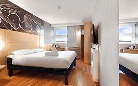 Ibis Brighton City Centre - Station